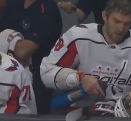 Овечкин воспользовался газовой горелкой прямо на матче НХЛ