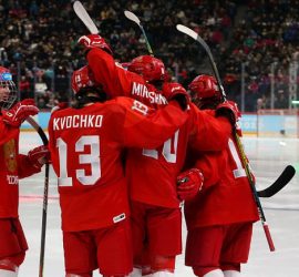 Сборная России по хоккею уничтожила США в финале юношеской Олимпиады