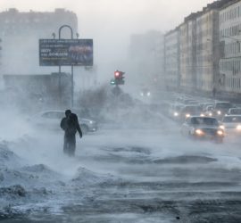 Снежный ад в Норильске: метель парализовала транспорт и коммуникации