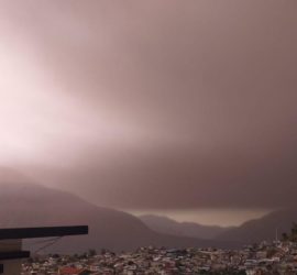 Эквадор засыпало пеплом: кадры постапокалипсиса