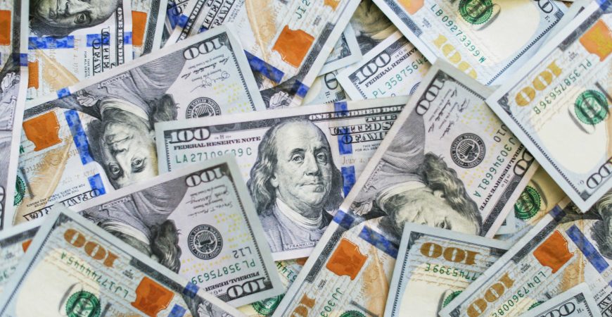 Доллар продолжает дешеветь после праздников где валюта больше всего потеряла